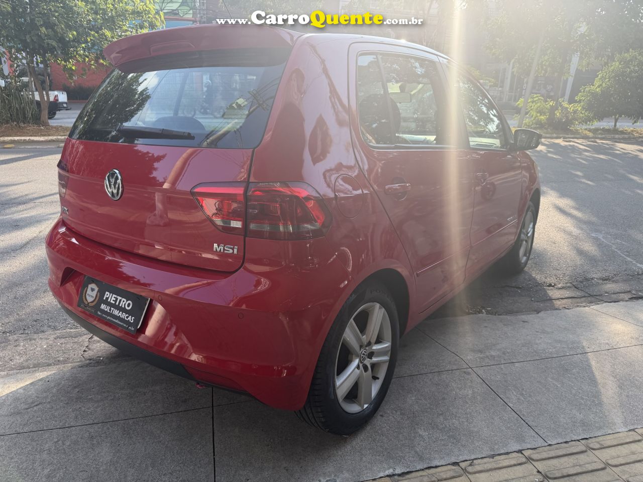 VOLKSWAGEN   FOX COMFORTLINE 1.6 FLEX 8V 5P   VERMELHO 2016 1.6 FLEX - Loja
