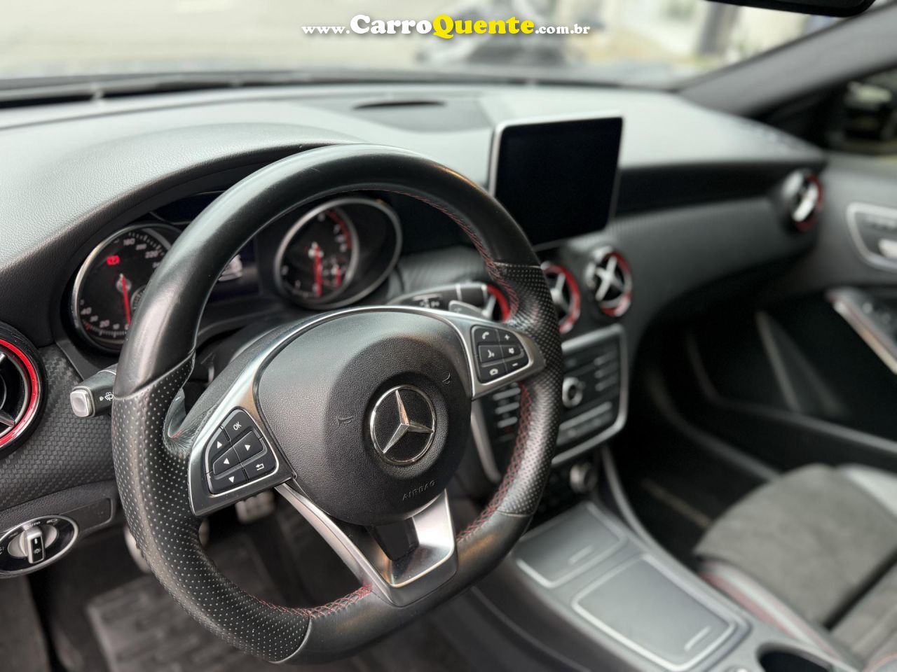 MERCEDES-BENZ   CLASSE A 250 2.0 TB SPORT AUT.   CINZA 2016 2.0 GASOLINA - Loja