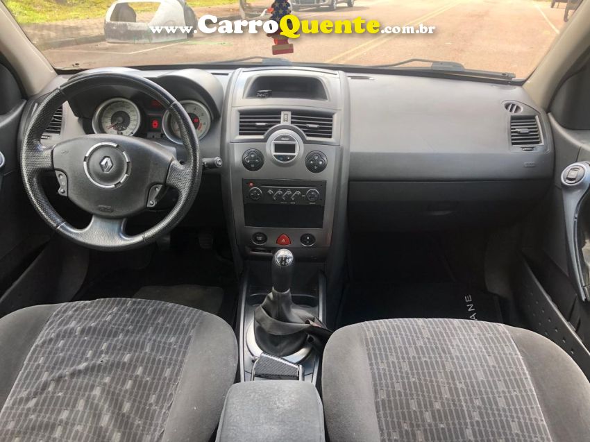 Renault MEGANE 1.6 DYNAMIQUE GRAND TOUR 16V FLEX 4P MANUAL - Loja