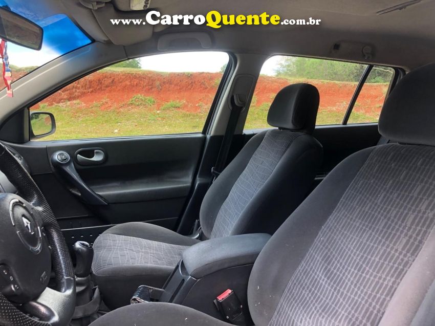 Renault MEGANE 1.6 DYNAMIQUE GRAND TOUR 16V FLEX 4P MANUAL - Loja