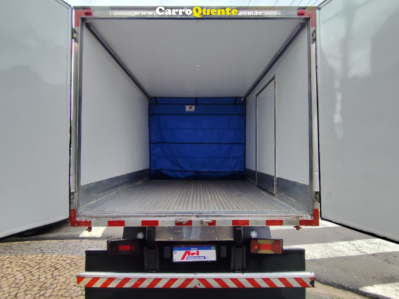 IVECO   DAILY CHASSI 55C16 2P (DIESEL)   BRANCO 2010 155cv DIESEL - Loja
