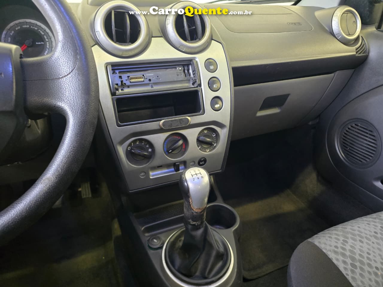 FORD   FIESTA 1.6 16V FLEX MEC. 5P   PRETO 2014 1.6 FLEX - Loja