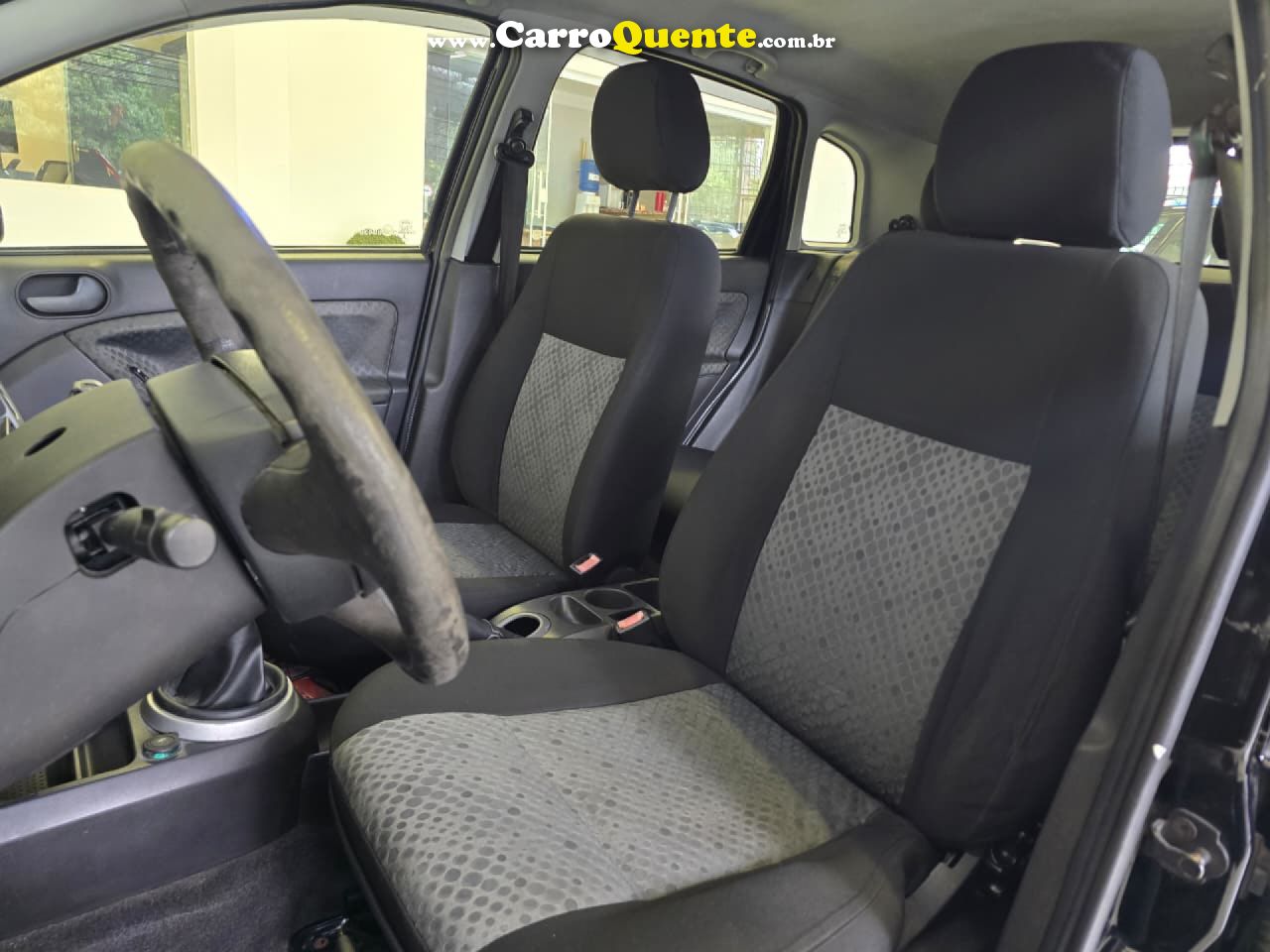 FORD   FIESTA 1.6 16V FLEX MEC. 5P   PRETO 2014 1.6 FLEX - Loja