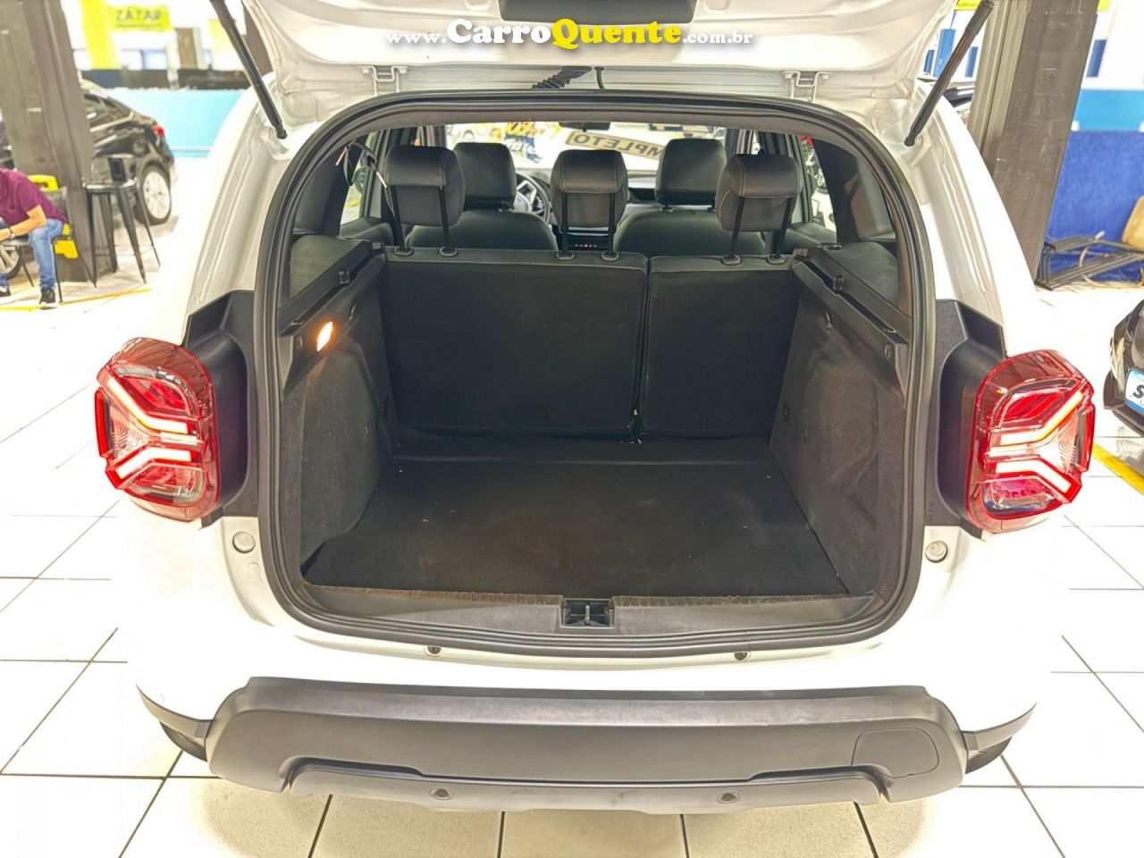 RENAULT   DUSTER INTENSE 1.6 16V FLEX MEC.   BRANCO 2024 1.6 FLEX - Loja