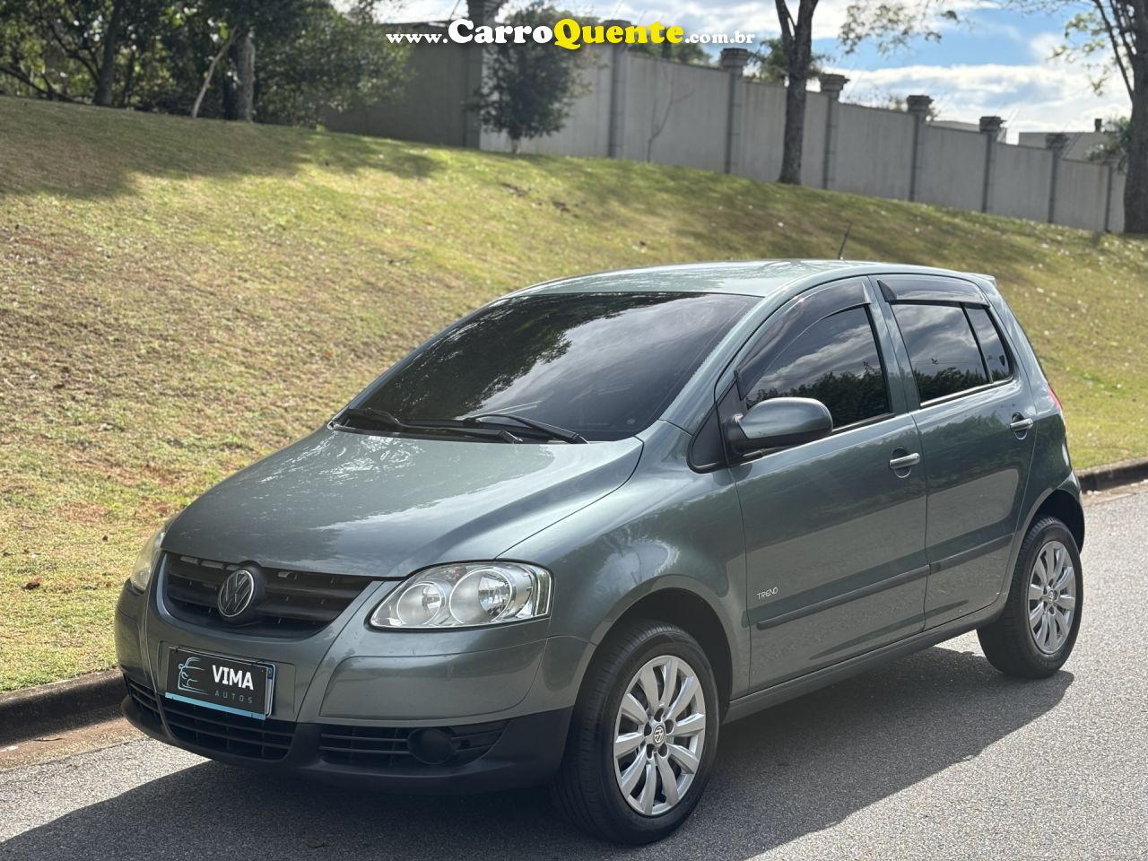 VOLKSWAGEN   FOX 1.0 MI TOTAL FLEX 8V 5P   CINZA 2010 1.0 FLEX - Loja