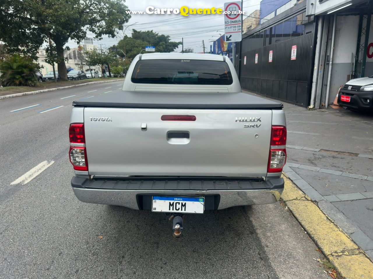 TOYOTA   HILUX CD SRV D4-D 4X4 3.0 TDI DIESEL AUT   PRATA 2012 3.0 DIESEL - Loja