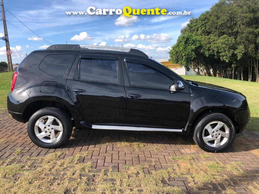Renault DUSTER 1.6 DYNAMIQUE 4X2 16V FLEX 4P MANUAL - Loja