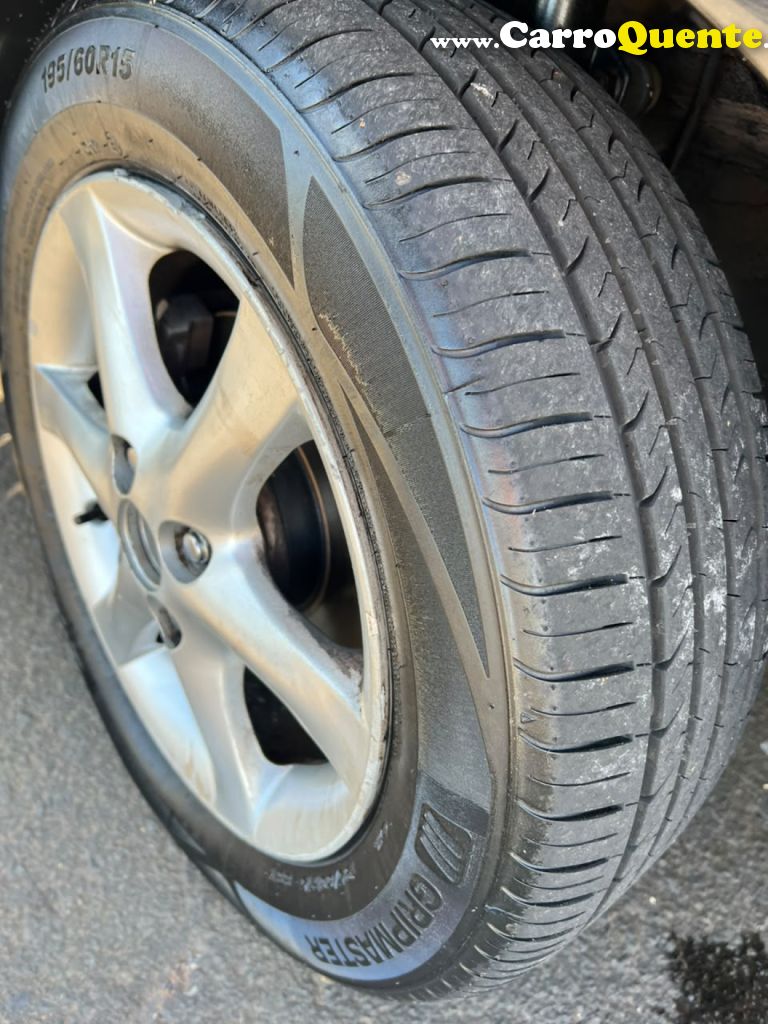 TOYOTA   COROLLA FIELDER SW 1.81.8 XEI FLEX AUT.   PRETO 2007 1.8 FLEX - Loja