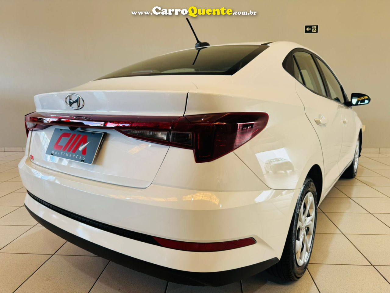 HYUNDAI   HB20S C.PLUSC.STYLE1.0 FLEX 12V MEC. 4P   BRANCO 2025 1.0 FLEX - Loja