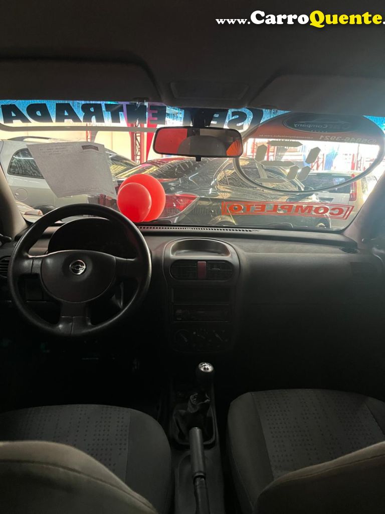 CHEVROLET   CORSA HAT. MAXX 1.4 8V ECONOFLEX 5P   PRATA 2012 1.4 GASOLINA - Loja