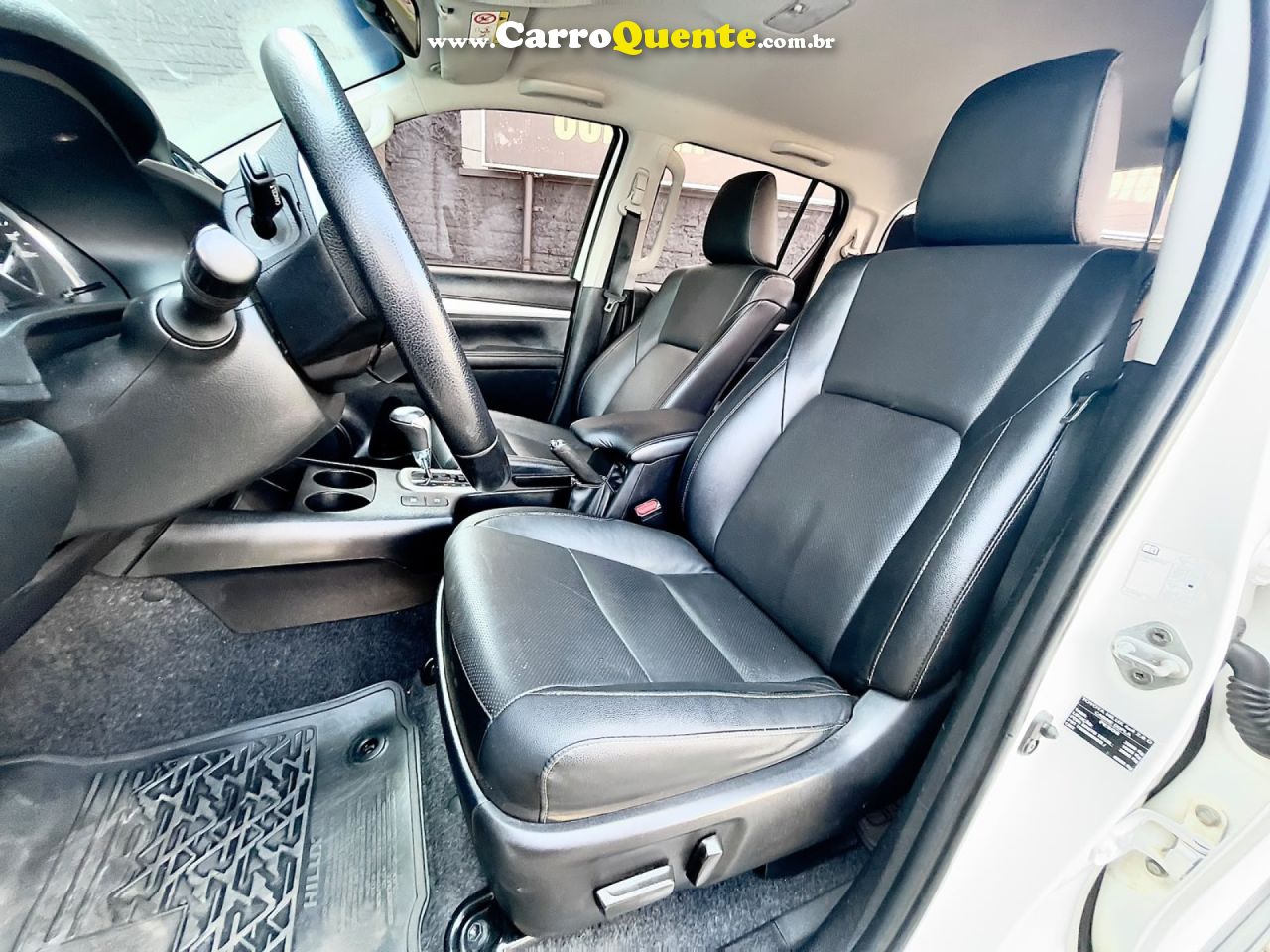 TOYOTA   HILUX CD SRX 4X4 2.8 TDI 16V DIESEL AUT.   BRANCO 2021 2.8 DIESEL - Loja