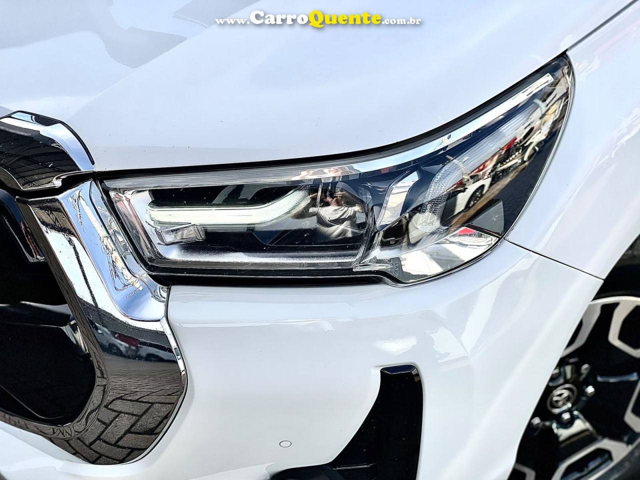 TOYOTA   HILUX CD SRX 4X4 2.8 TDI 16V DIESEL AUT.   BRANCO 2021 2.8 DIESEL - Loja