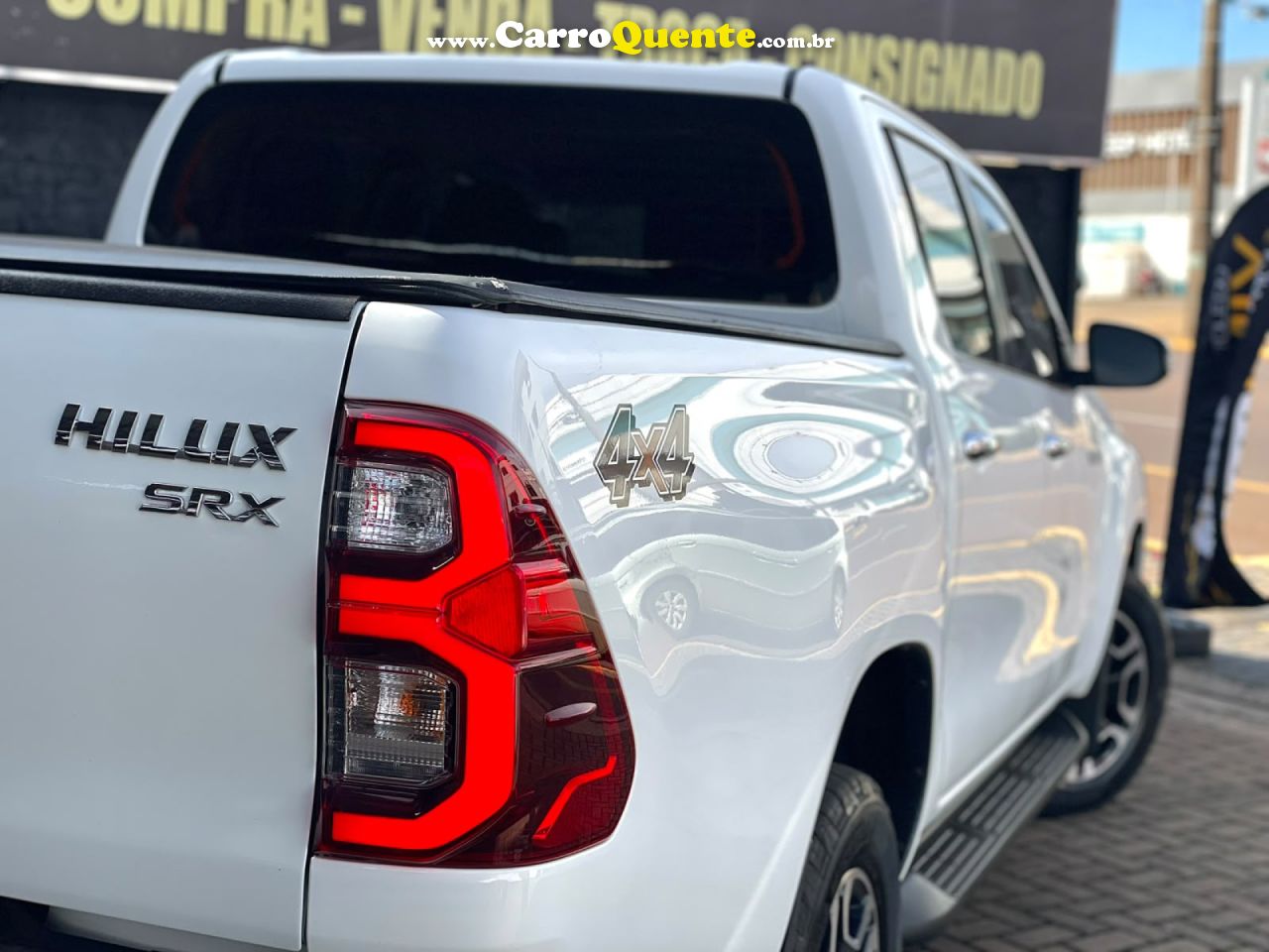 TOYOTA   HILUX CD SRX 4X4 2.8 TDI 16V DIESEL AUT.   BRANCO 2021 2.8 DIESEL - Loja