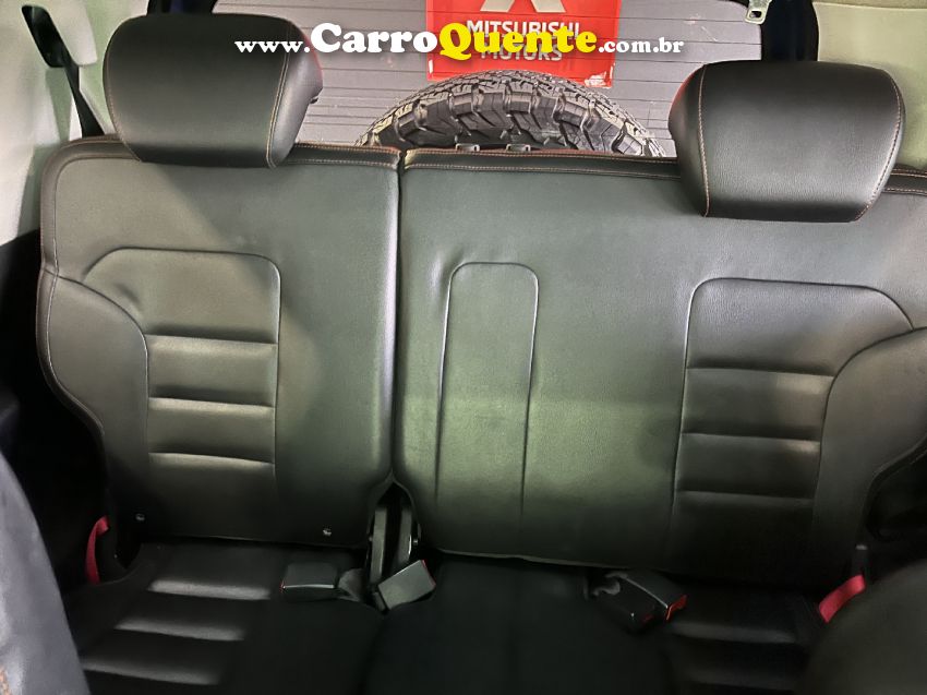 Troller TX4 3.2 TGV 4X4 20V TURBO INTERCOOLER DIESEL 2P AUTOMÁTICO - Loja