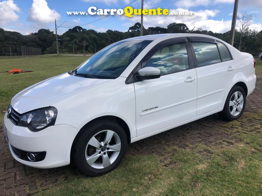 Volkswagen POLO SEDAN 1.6 MI COMFORTLINE 8V FLEX 4P MANUAL - Loja