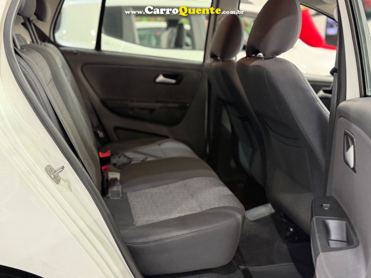 VOLKSWAGEN FOX 1.6 MI 8V 2014 - Loja