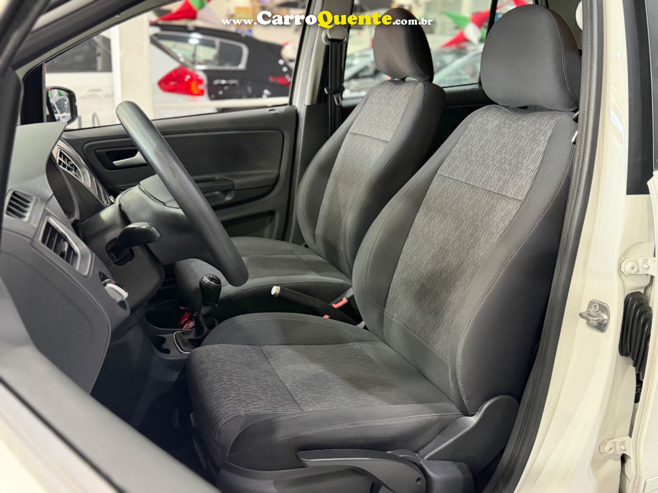VOLKSWAGEN FOX 1.6 MI 8V 2014 - Loja