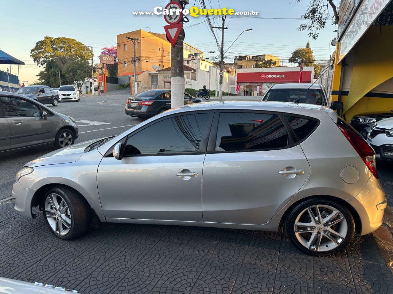 HYUNDAI I30 2.0 MPI 16V 2011 - Loja