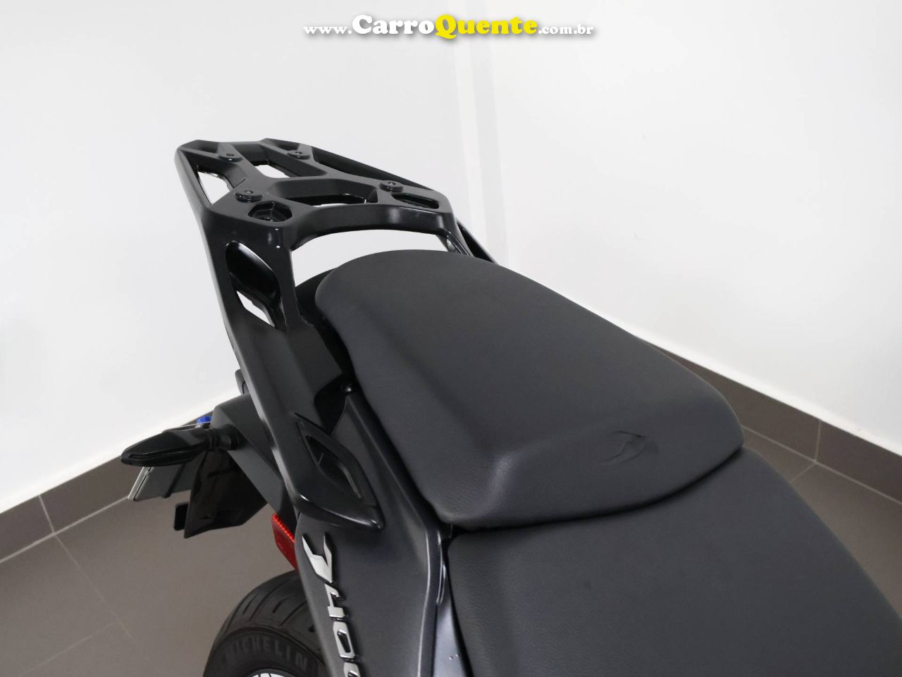 BAJAJ DOMINAR 400 2024 - Loja