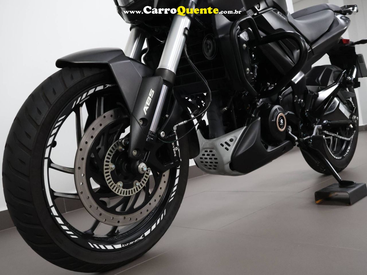 BAJAJ DOMINAR 400 2024 - Loja