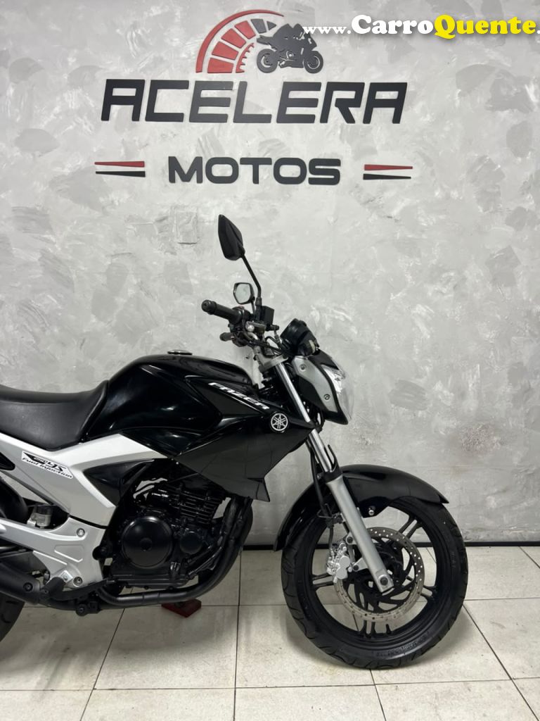 YAMAHA    FAZER 250   PRETO 2012 250 GASOLINA - Loja
