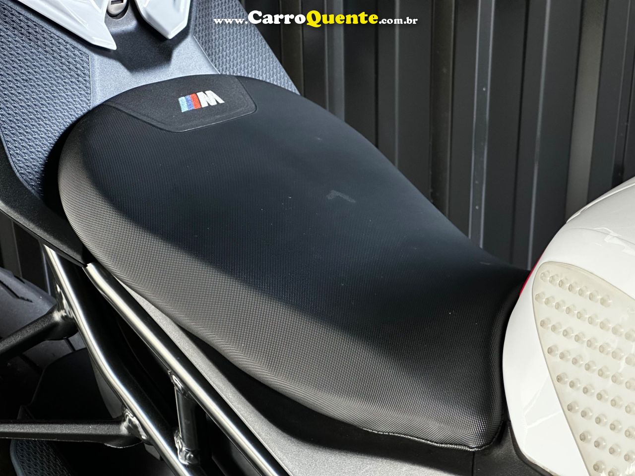 BMW   S 1000 RR M PACK   BRANCO 2024 1000 GASOLINA - Loja