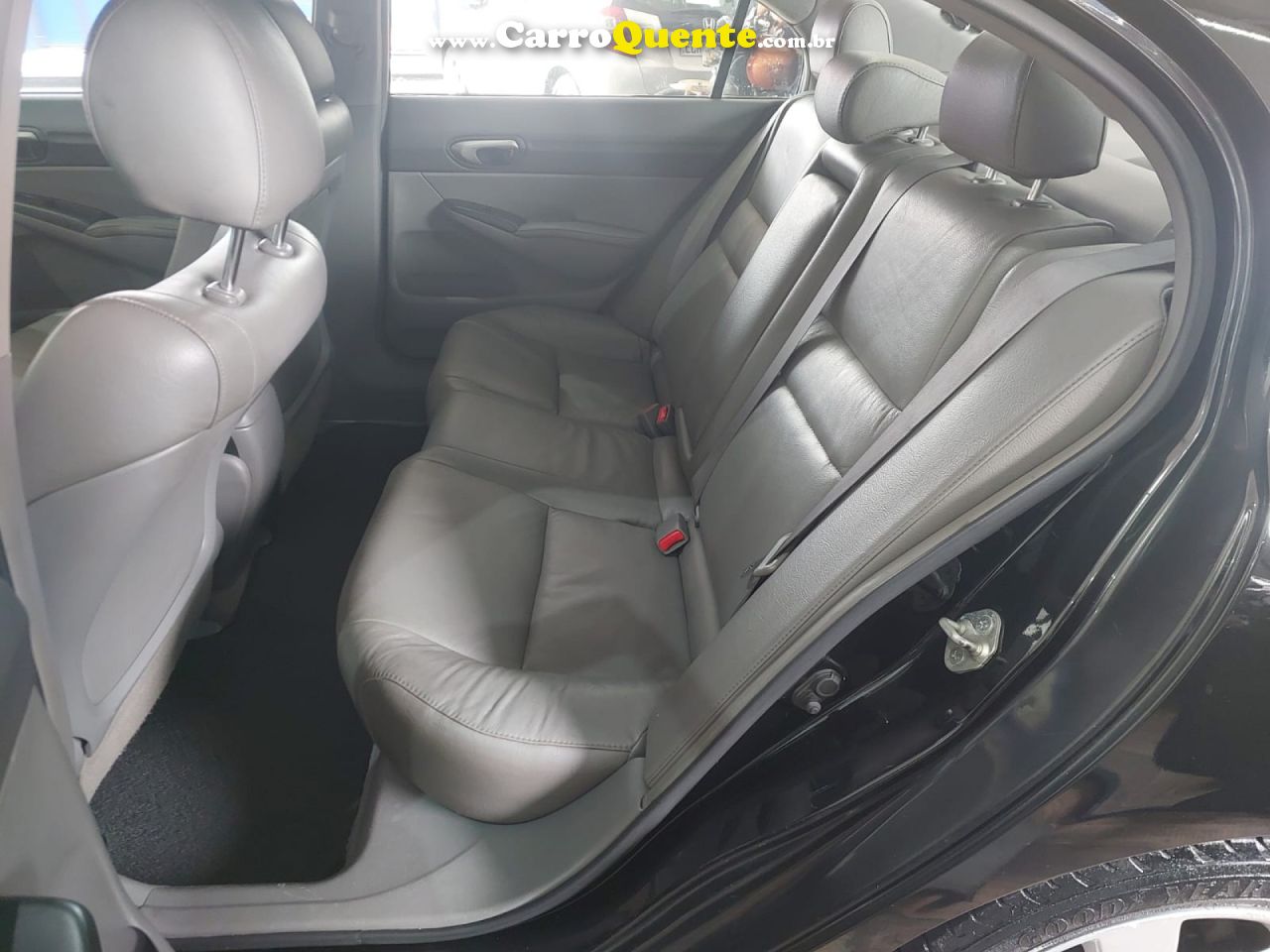 HONDA   CIVIC SEDAN LXS 1.81.8 FLEX 16V AUT. 4P   PRETO 2010 1.8 FLEX - Loja