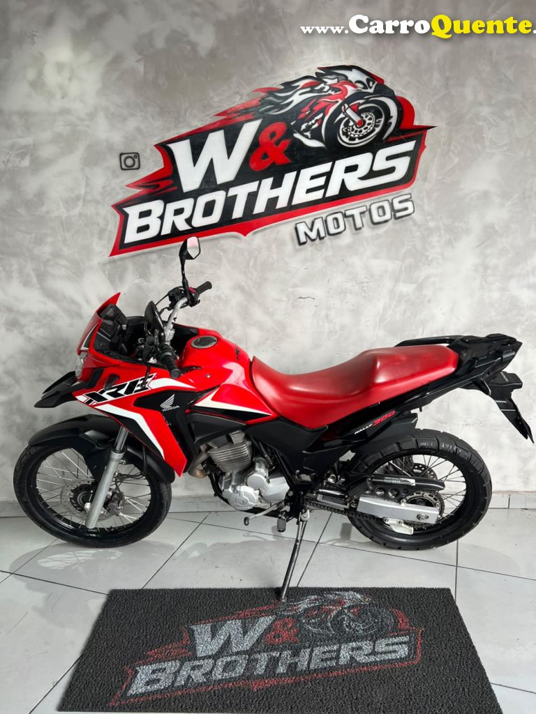 HONDA   XR 300   VERMELHO 2022 300 GASOLINA - Loja