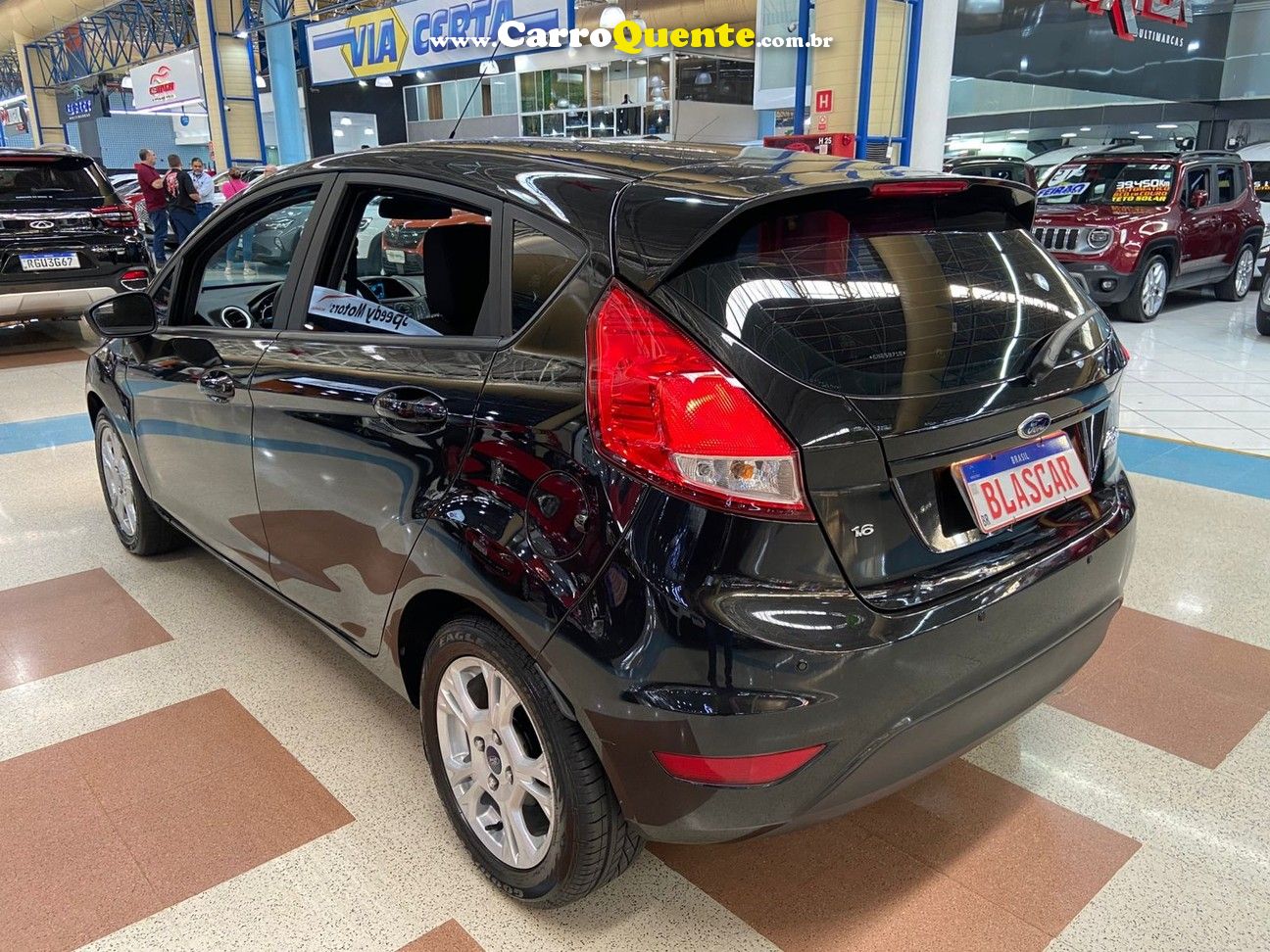 FORD FIESTA 1.6 SE HATCH 16V 2014 - Loja