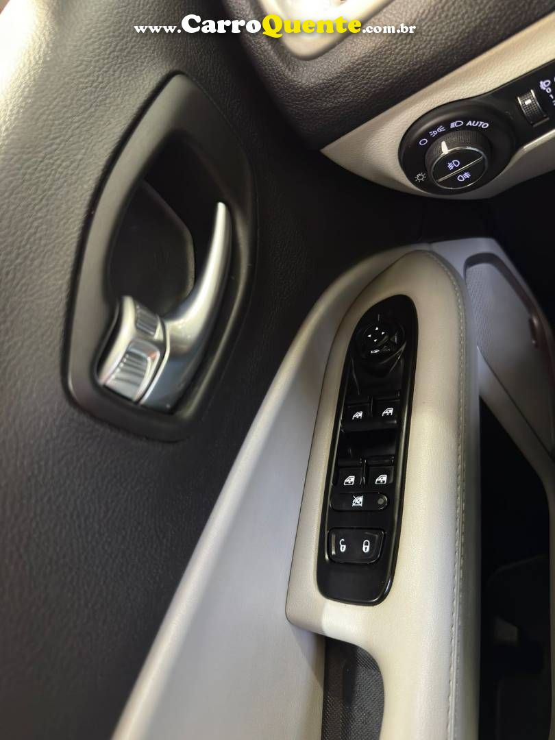 JEEP COMPASS 2.0 16V LONGITUDE 2020 - Loja