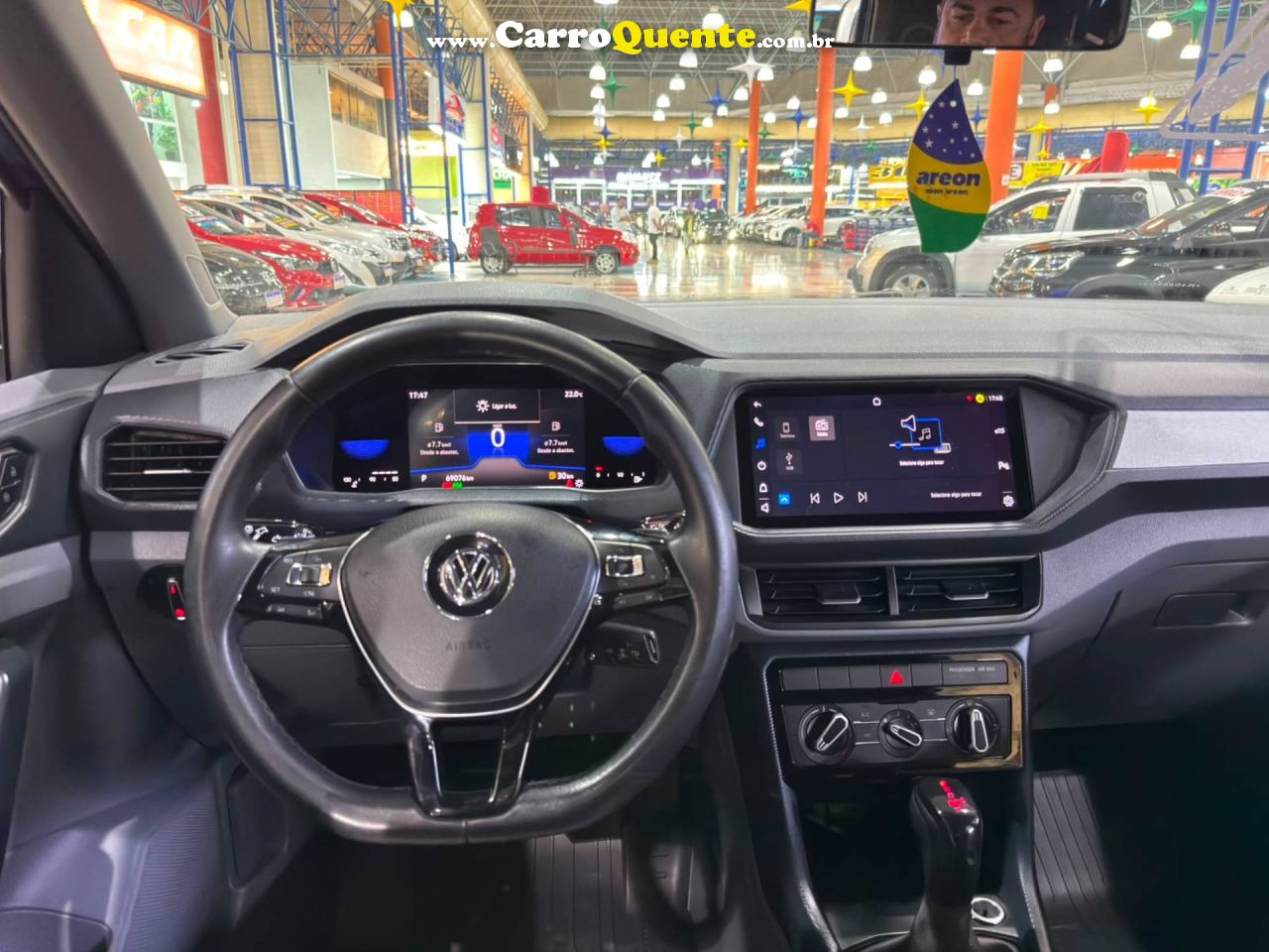 VOLKSWAGEN T-CROSS 1.0 200 TSI TOTAL COMFORTLINE 2021 - Loja
