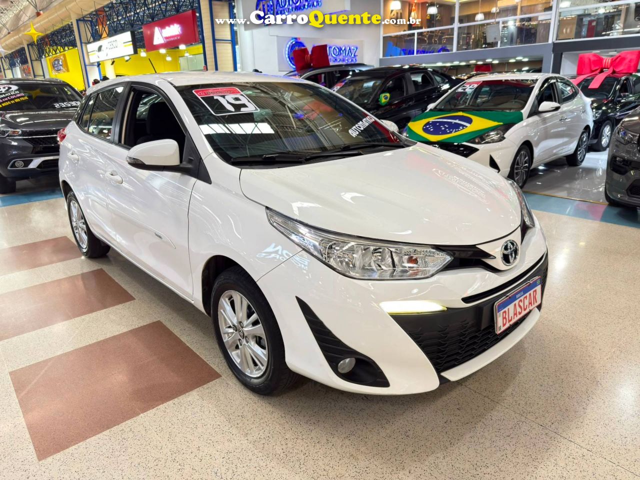 TOYOTA YARIS 1.3 16V XL PLUS TECH MULTIDRIVE 2019 - Loja