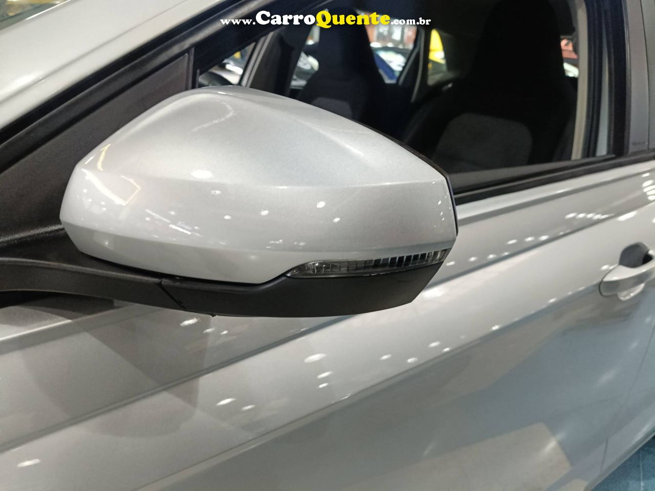 VOLKSWAGEN POLO 1.0 170 TSI COMFORTLINE 2025 - Loja