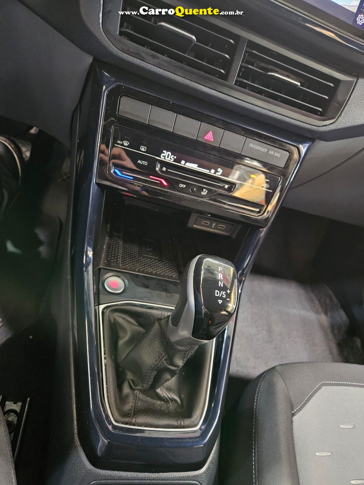 VOLKSWAGEN T-CROSS 1.0 200 TSI TOTAL COMFORTLINE 2024 - Loja