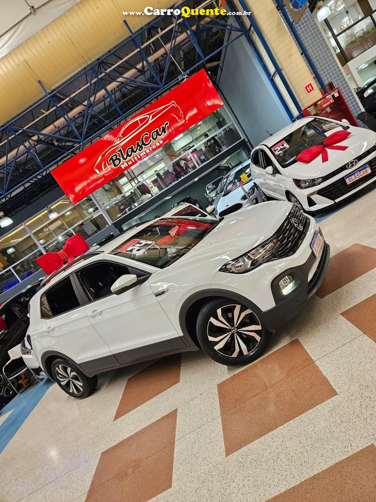 VOLKSWAGEN T-CROSS 1.0 200 TSI TOTAL COMFORTLINE 2024 - Loja