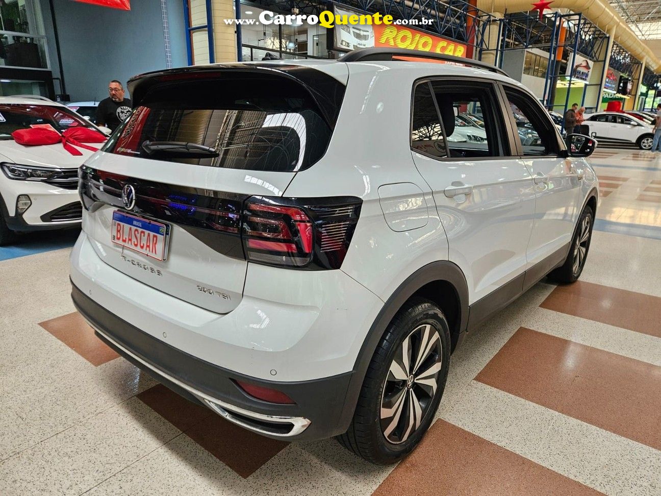 VOLKSWAGEN T-CROSS 1.0 200 TSI TOTAL COMFORTLINE 2024 - Loja