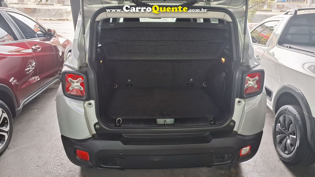 JEEP   RENEGADE LONGITUDE 1.8 4X2 FLEX 16V AUT.   PRATA 2016 1.8 FLEX - Loja