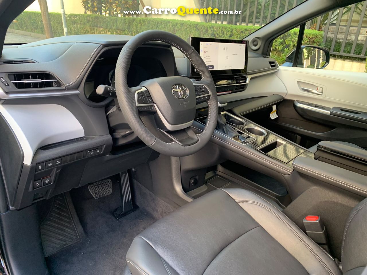TOYOTA   2.5 VVT-I HYBRID XSE CVT   PRETO 2026 5.6 GASOLINA E ELÉTRICO - Loja