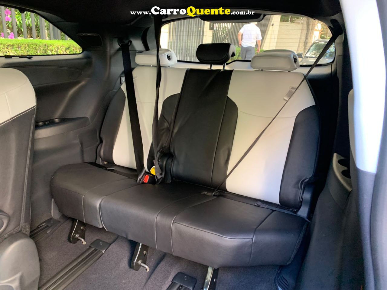 TOYOTA   2.5 VVT-I HYBRID XSE CVT   PRETO 2026 5.6 GASOLINA E ELÉTRICO - Loja