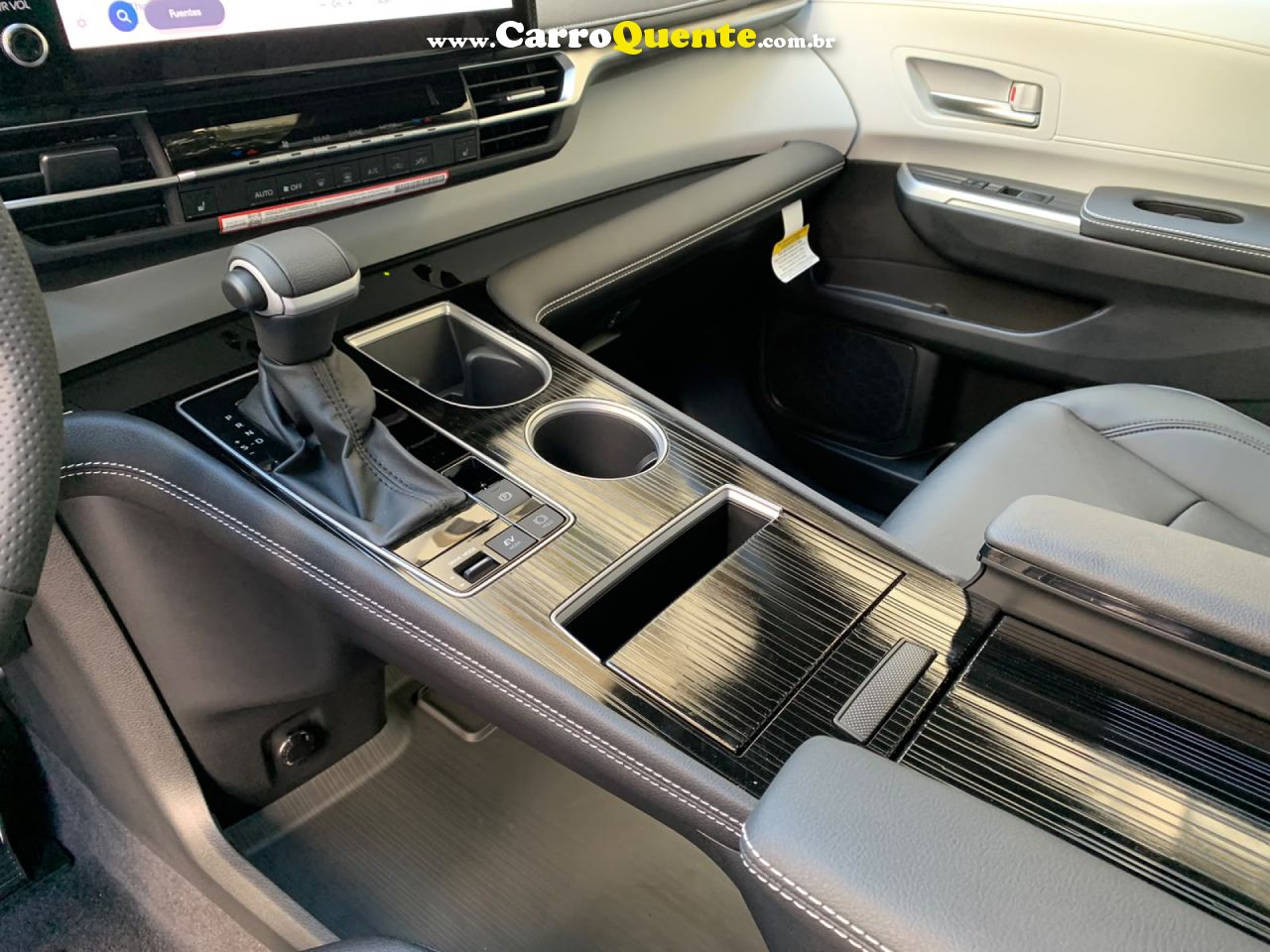 TOYOTA   2.5 VVT-I HYBRID XSE CVT   PRETO 2026 5.6 GASOLINA E ELÉTRICO - Loja
