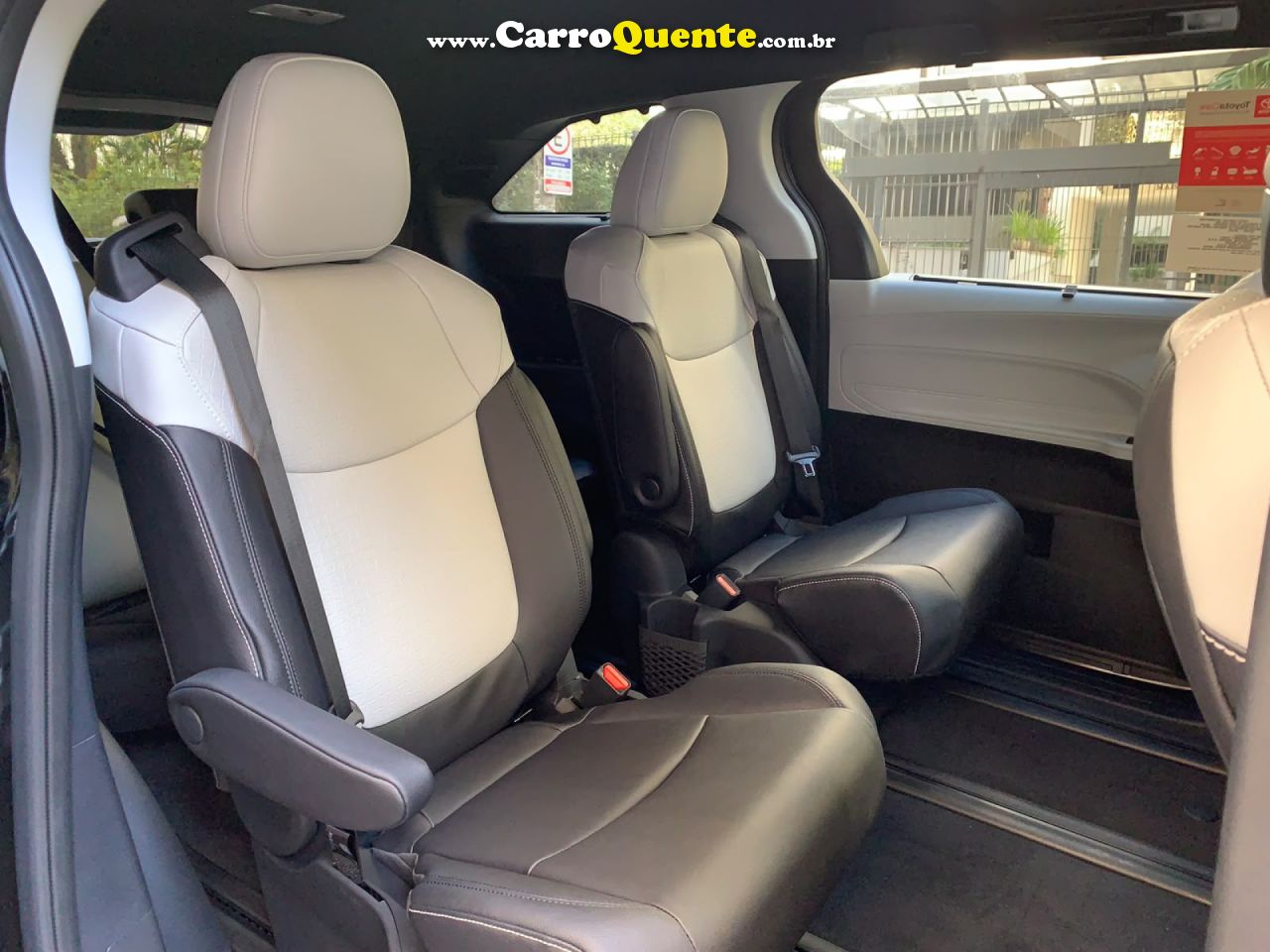 TOYOTA   2.5 VVT-I HYBRID XSE CVT   PRETO 2026 5.6 GASOLINA E ELÉTRICO - Loja
