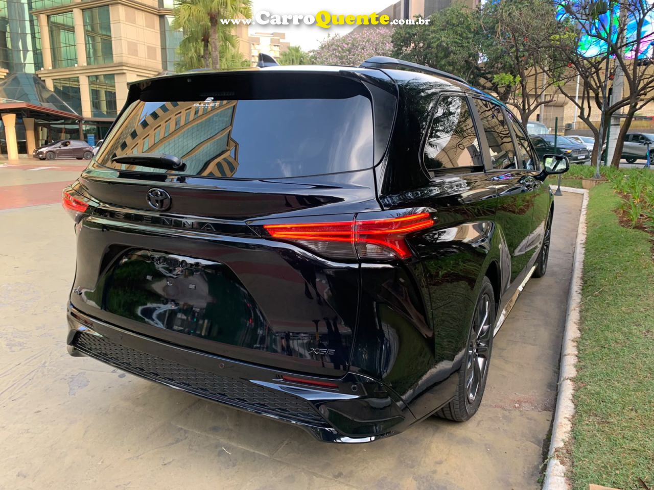 TOYOTA   2.5 VVT-I HYBRID XSE CVT   PRETO 2026 5.6 GASOLINA E ELÉTRICO - Loja