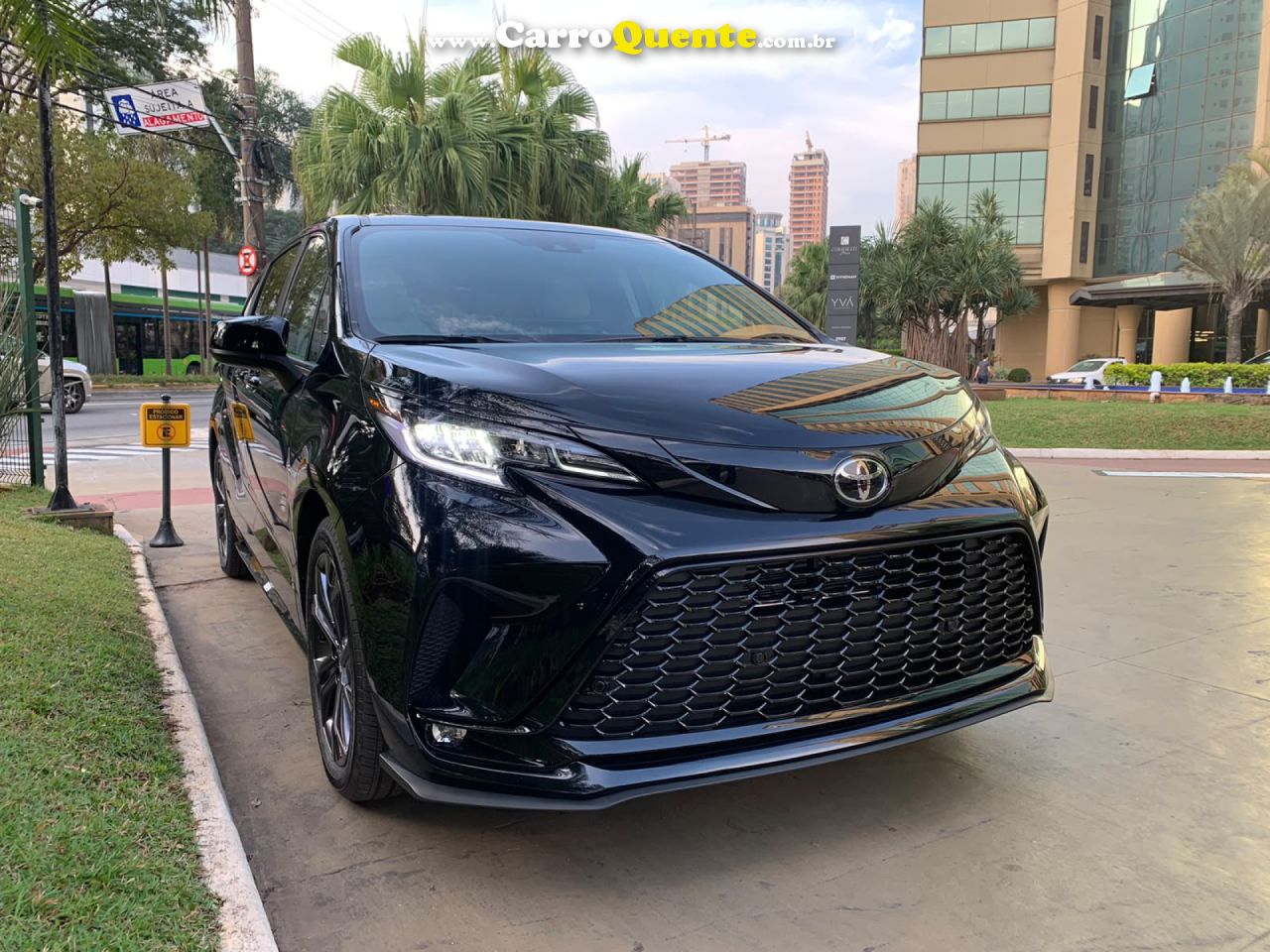 TOYOTA   2.5 VVT-I HYBRID XSE CVT   PRETO 2026 5.6 GASOLINA E ELÉTRICO - Loja