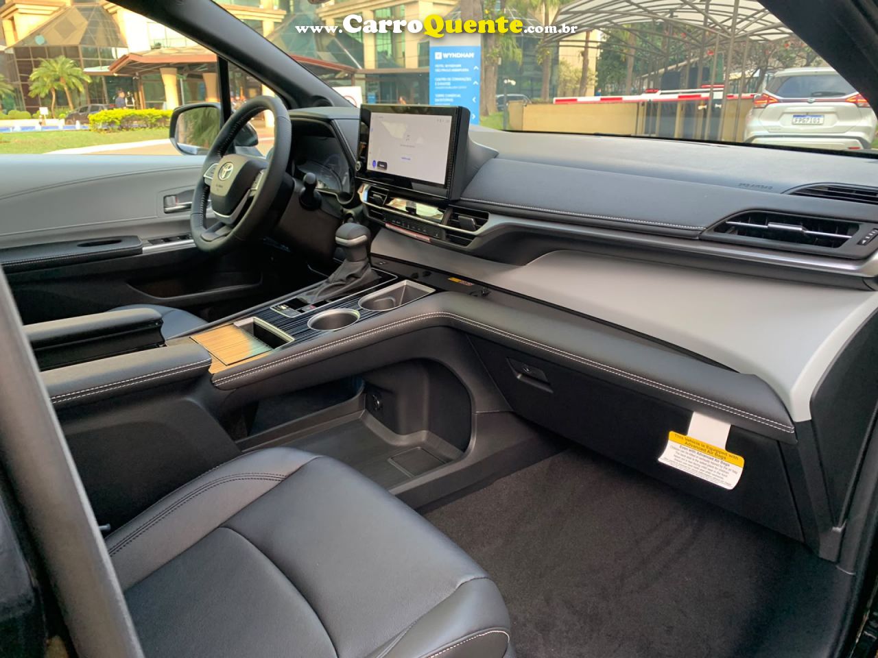 TOYOTA   2.5 VVT-I HYBRID XSE CVT   PRETO 2026 5.6 GASOLINA E ELÉTRICO - Loja