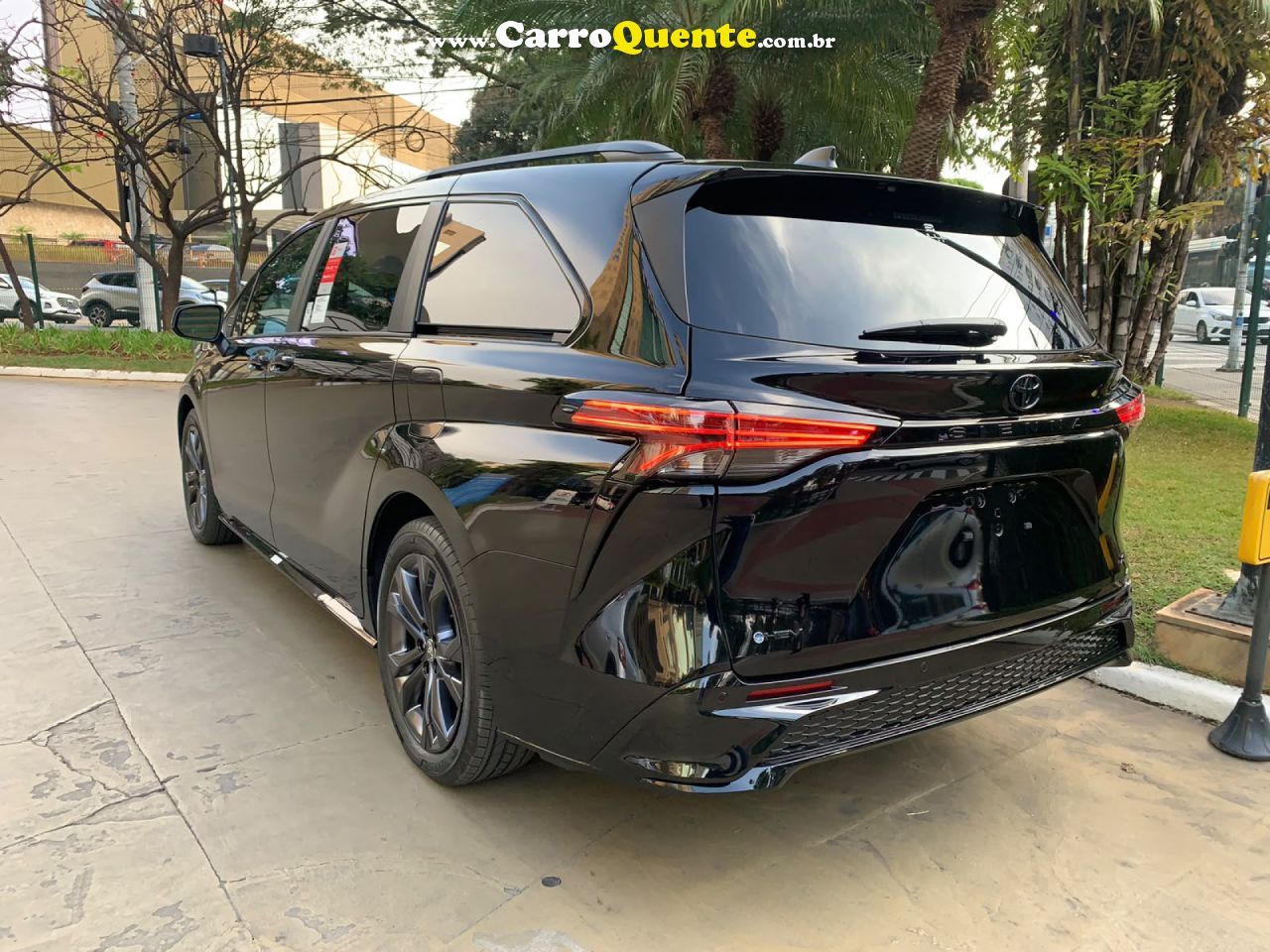 TOYOTA   2.5 VVT-I HYBRID XSE CVT   PRETO 2026 5.6 GASOLINA E ELÉTRICO - Loja