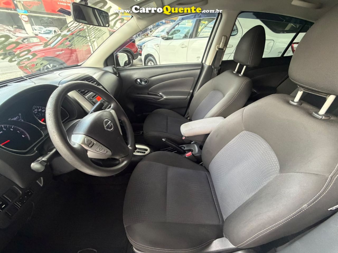 NISSAN   VERSA SV 1.6 16V FLEXSTART 4P AUT.   BRANCO 2019 1.6 GASOLINA - Loja