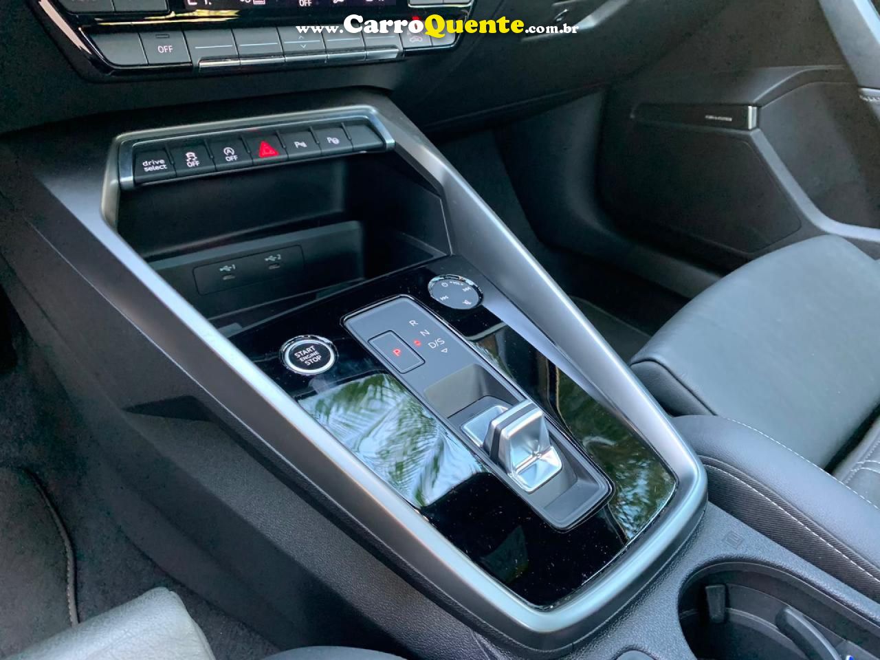 AUDI   2.0 40 TFSI MHEV SEDAN PERFORMANCE BLACK S-TRONIC   PRETO 2023 2.0 GASOLINA - Loja