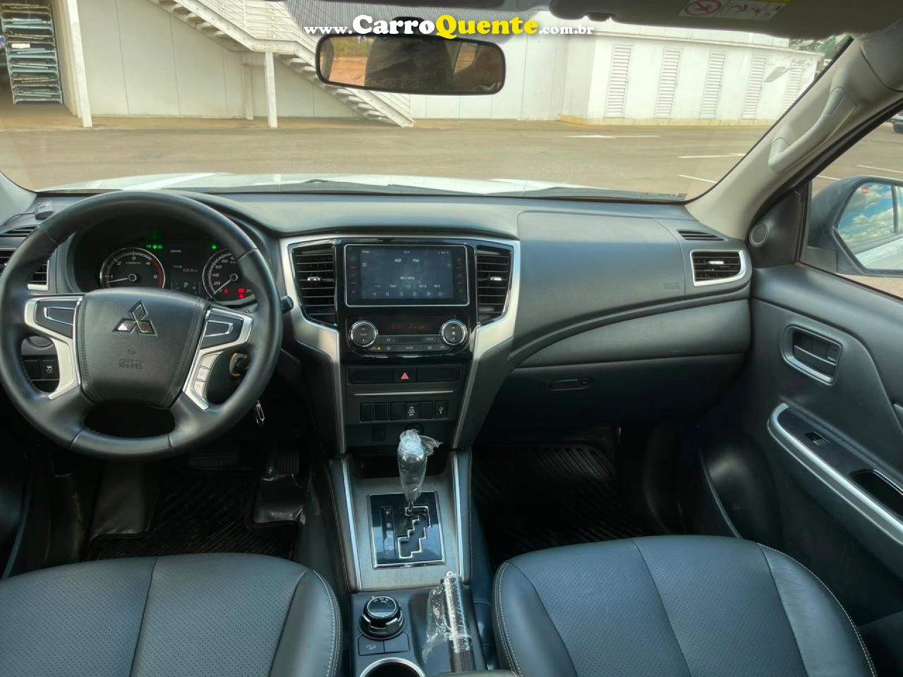 MITSUBISHI   L200 TRITON SPORT GLS 2.4 CD DIESEL AUT.   BRANCO 2025 2.4 DIESEL - Loja