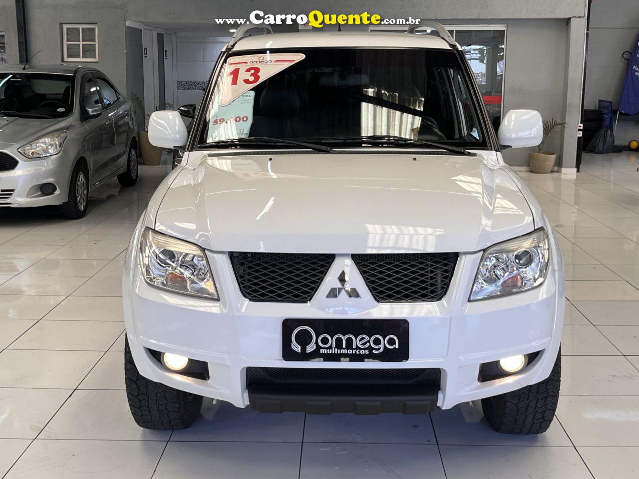 MITSUBISHI   PAJERO TR4 2.0 FLEX 16V 4X2 AUT.   BRANCO 2013 2.0 FLEX - Loja