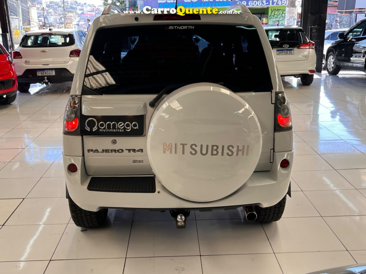 MITSUBISHI   PAJERO TR4 2.0 FLEX 16V 4X2 AUT.   BRANCO 2013 2.0 FLEX - Loja